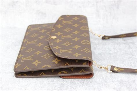 Louis Vuitton Vintage Monogram Pochette Rabat .